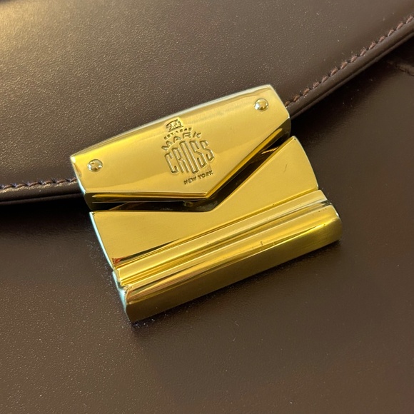 Beautiful Vintage Mark Cross Handbag with Crossbody Strap - Picture 7 of 10